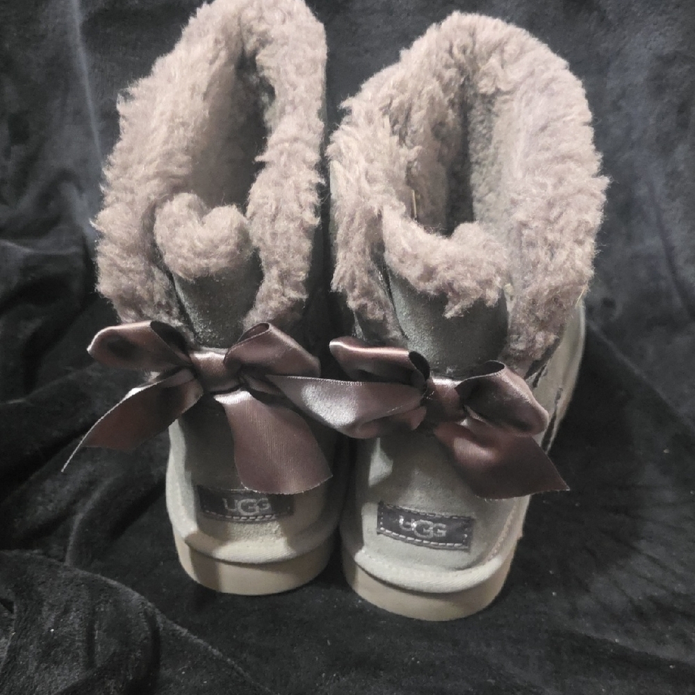 🪷UGG Women's Gray Sparkle Suede Shearling Boots